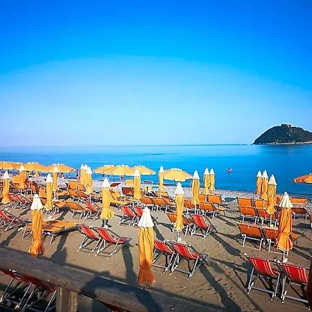 Hotel Stazione Del Sole Albenga